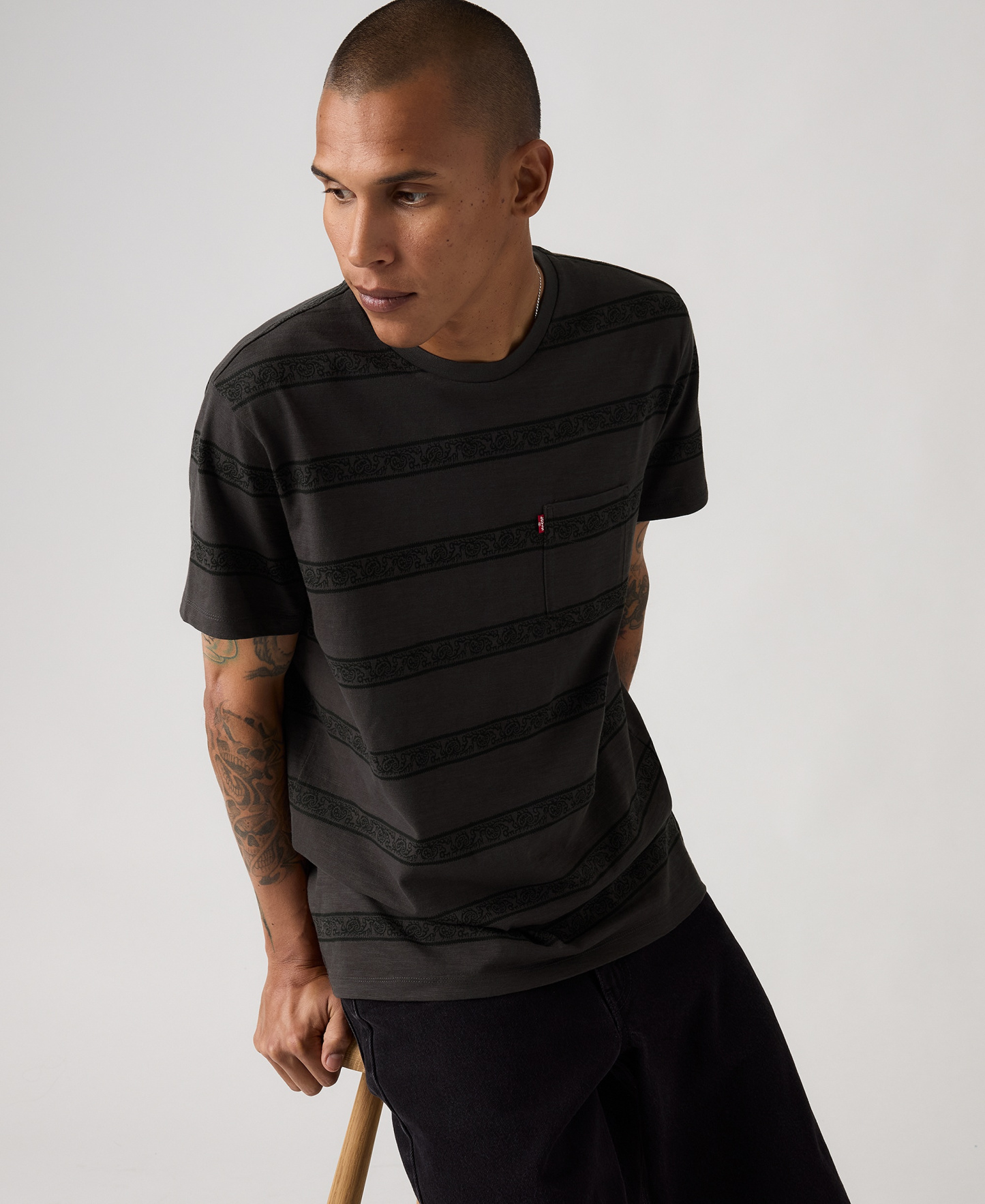 Levi's Men's Classic Pocket Crewneck Short-Sleeve T-Shirt - Phantom Stripe