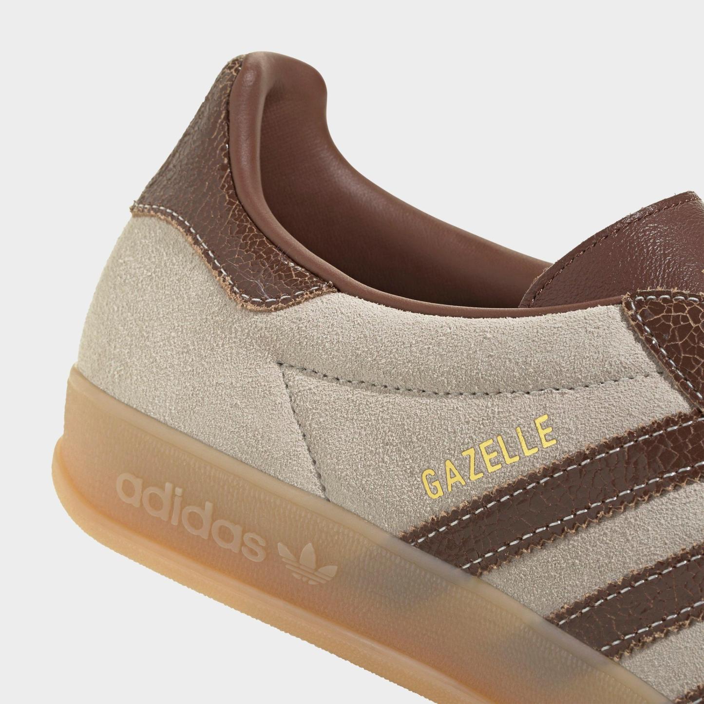 Men's adidas Originals Gazelle Indoor Casual Shoes - Off White/Preloved Brown/Gum - Detail shot