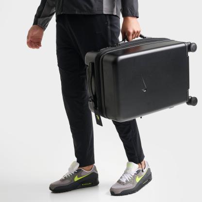 Nithtke Carry-On 22" Hardshell Luggage (52L) - Black