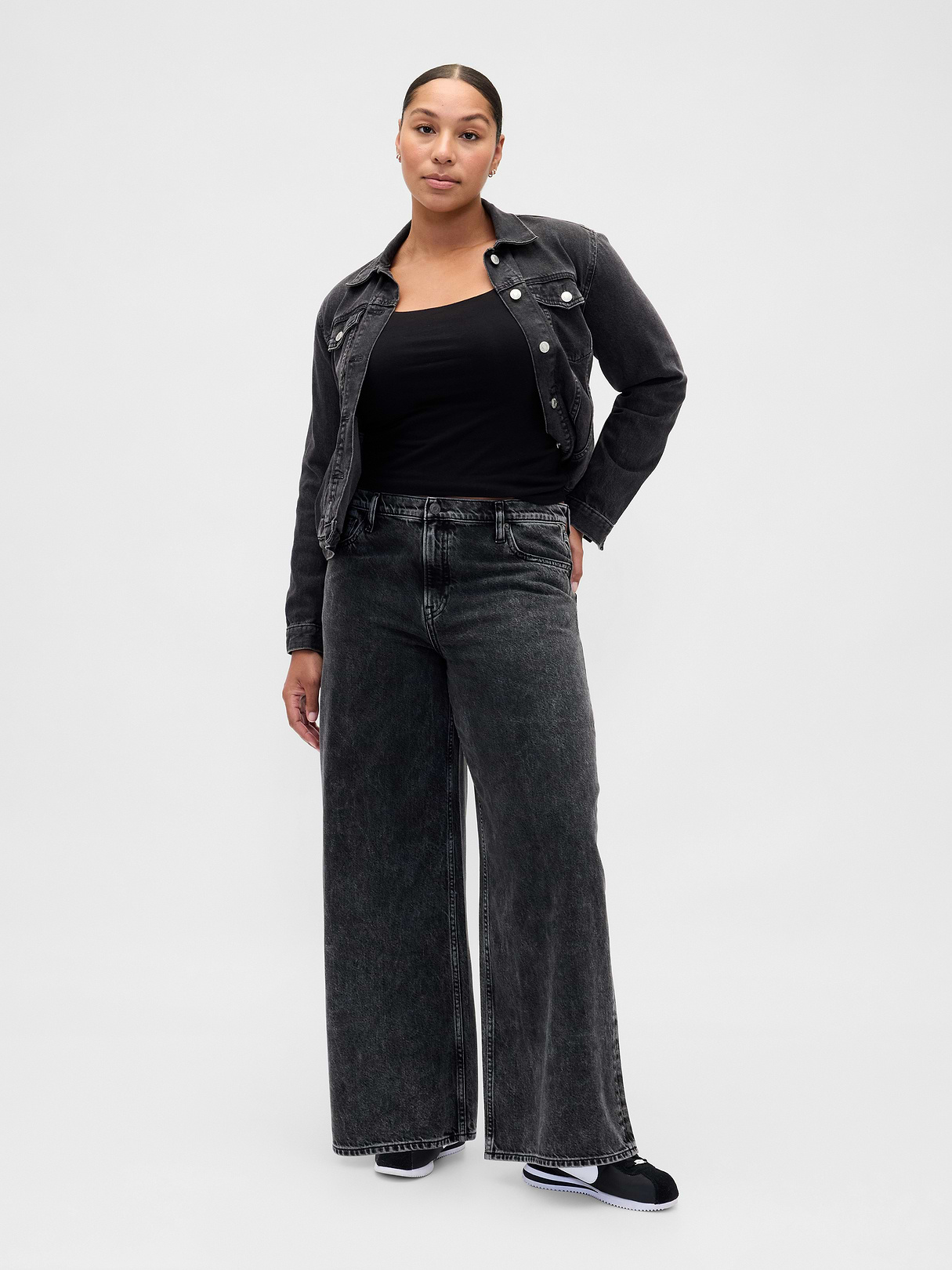 Mid Rise UltraSoft Baggy Jeans - Black hawk