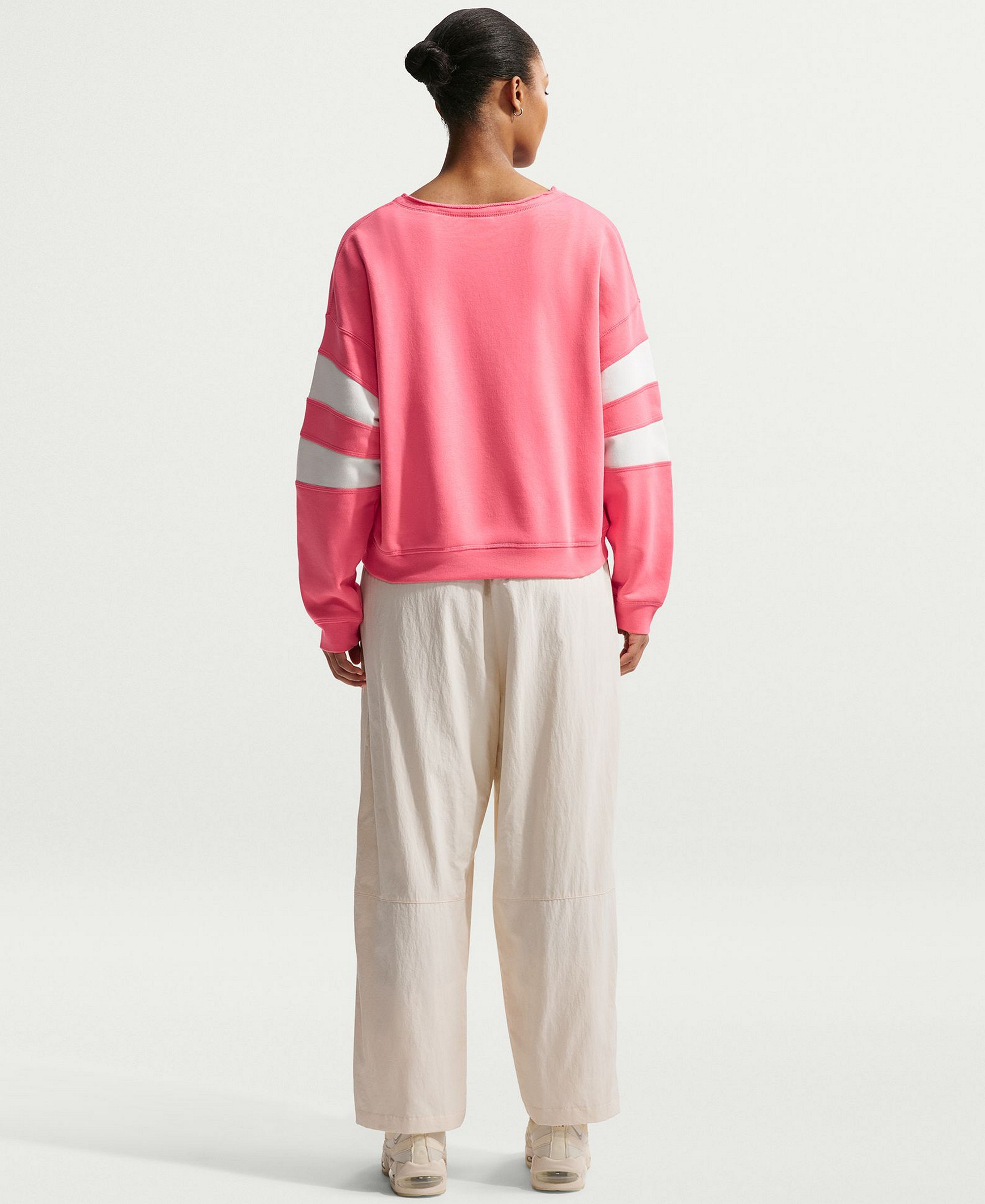 Nike Women's Sportswear Club Fleece Oversized V-Neck Sweatshirt - Sea Coral/sail/sail