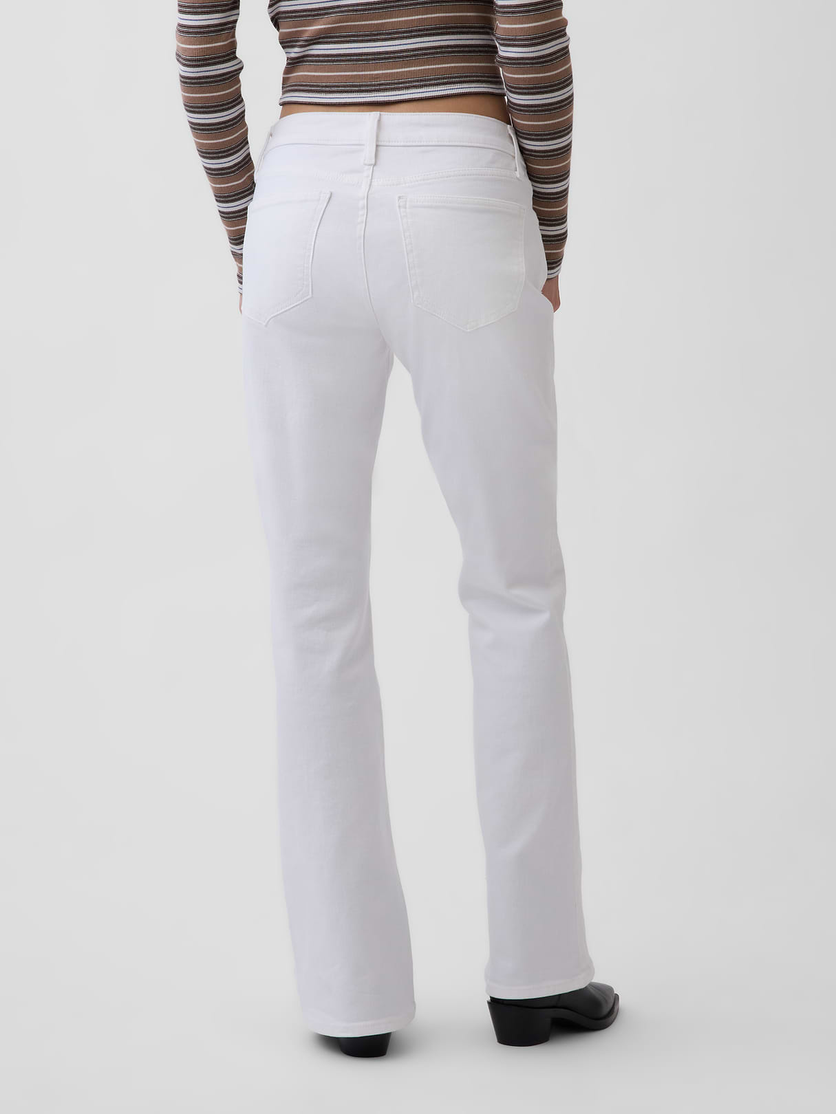 Low Rise Long & Lean Split-Hem Jeans - Fresh white