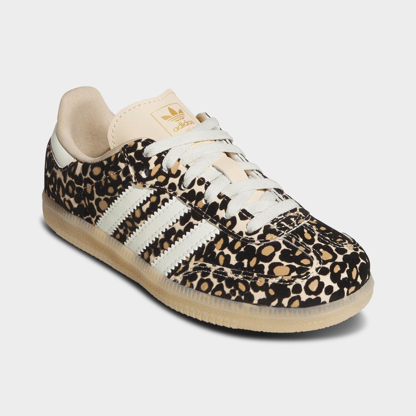 Little Kids' adidas Originals Samba OG Casual Shoes - Sand Strata/Ivory - Both shoes facing left