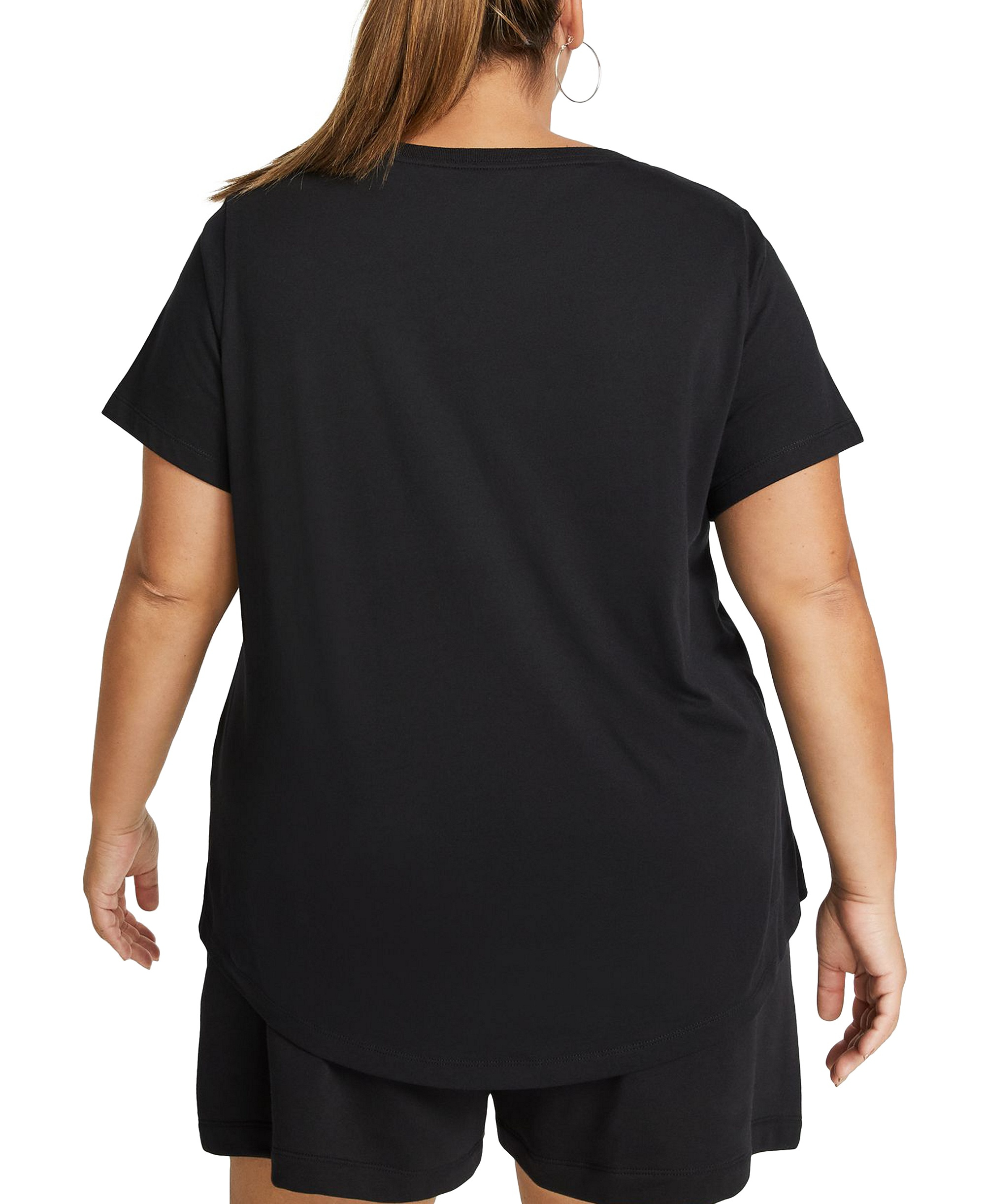 Nike Women's Sportswear Club Essentials T-Shirt - Black
