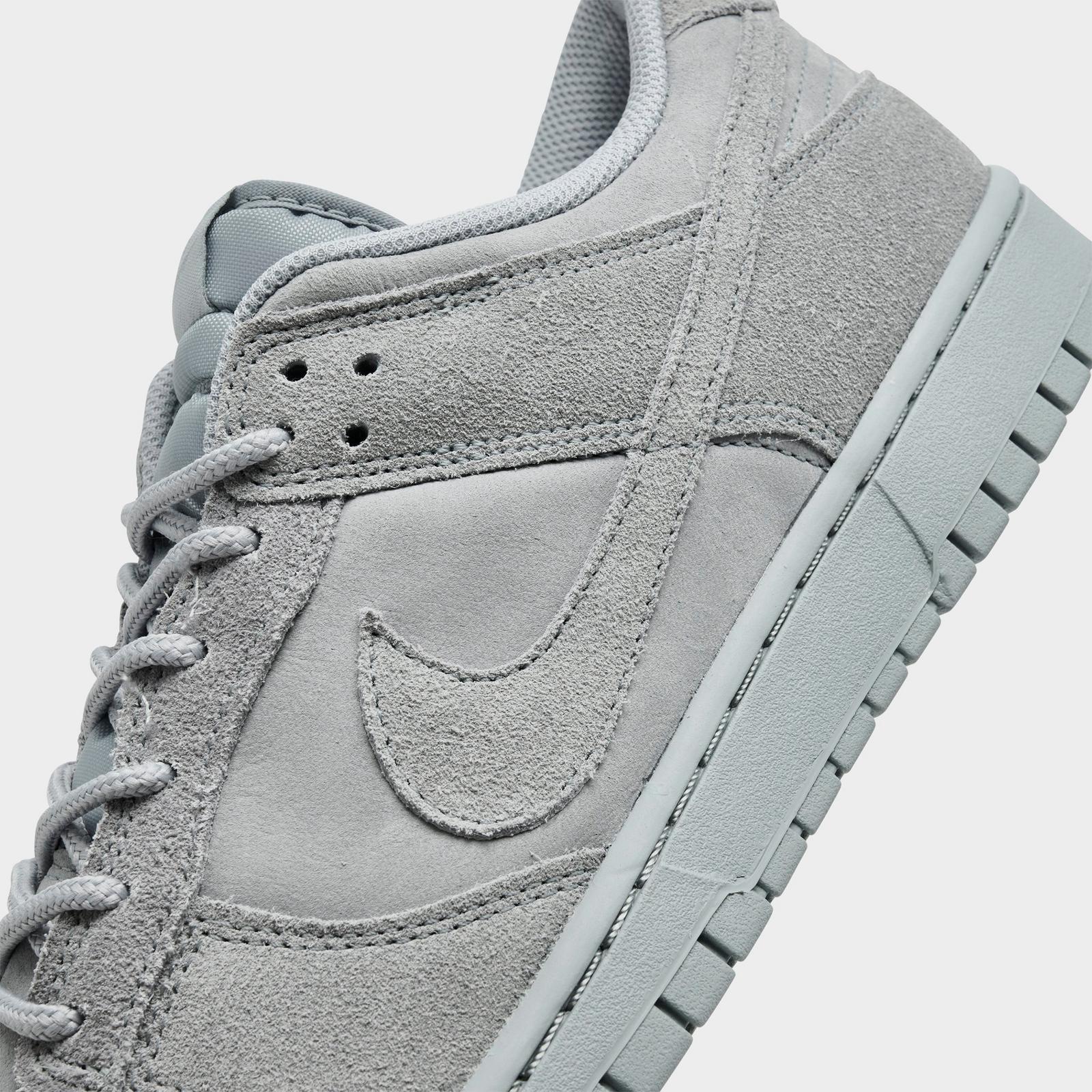 Men's Nike Dunk Low Retro SE Casual Shoes - Wolf Grey/Wolf Grey