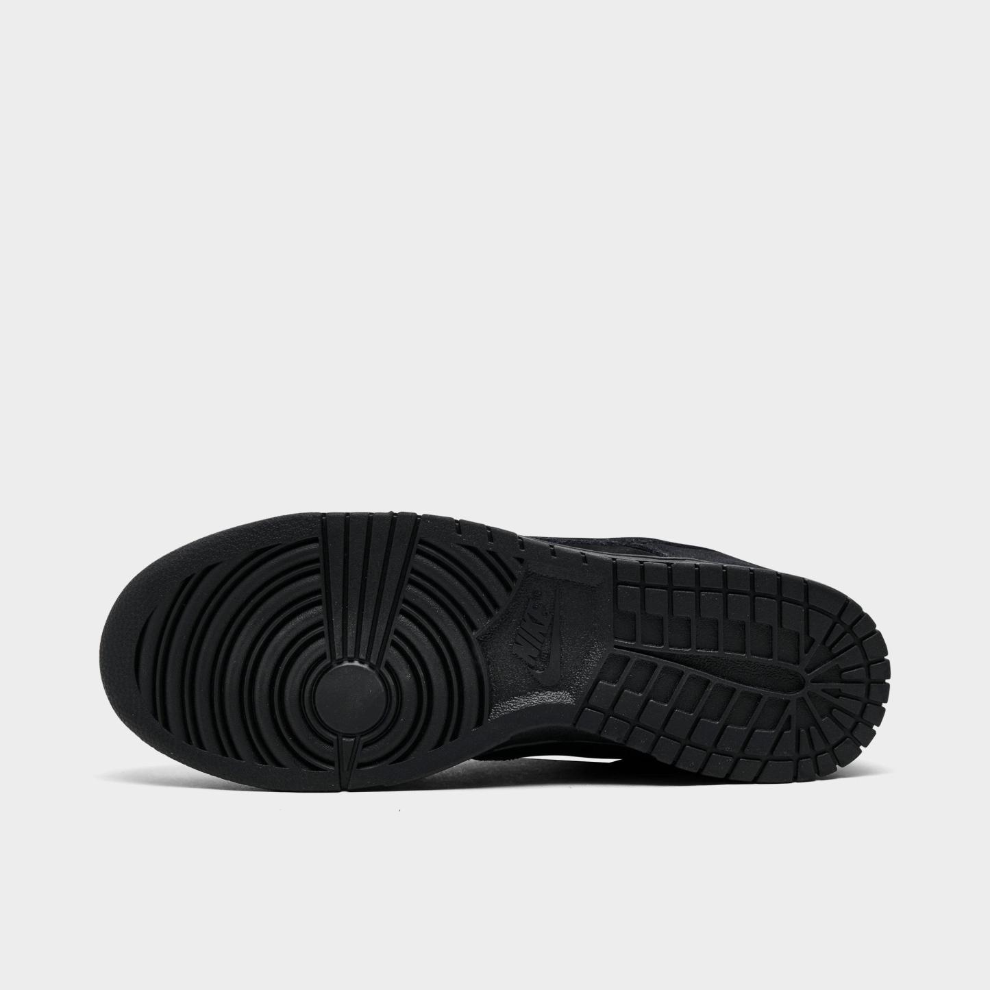 Men's Nithtke Dunk Low Retro SE Casual Shoes - Black/Black/Black - Bottom view