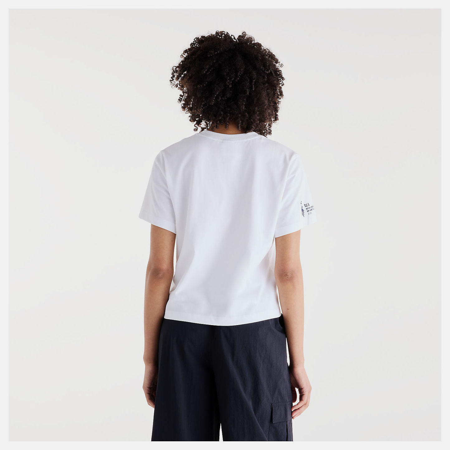 Payton is wearing size S and is 5'10"/177.8cm. Chest: 31"/79cm, Waist: 24.5"/62cm, Hips: 37"/94cm