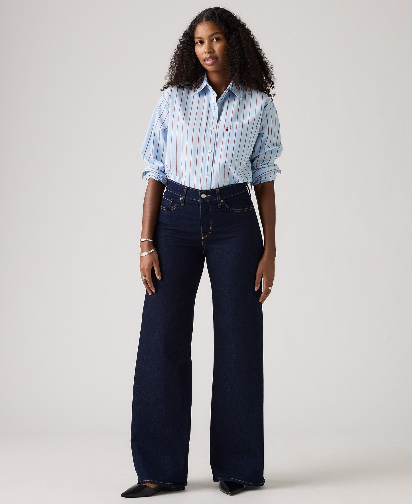 Levi's Women's 318 Shaping Stellar-Stretch Wide-Leg Jeans in short length - Darkest Sky