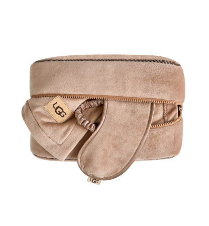 UGG® Raegan 3-Piece Throw, Eye Mask and Case Gift Set - Chestnut