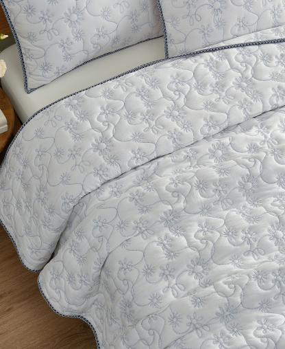 UGG® Botanic 2-Piece Quilt Set, Twin/Twin XL - Snow, Lilac