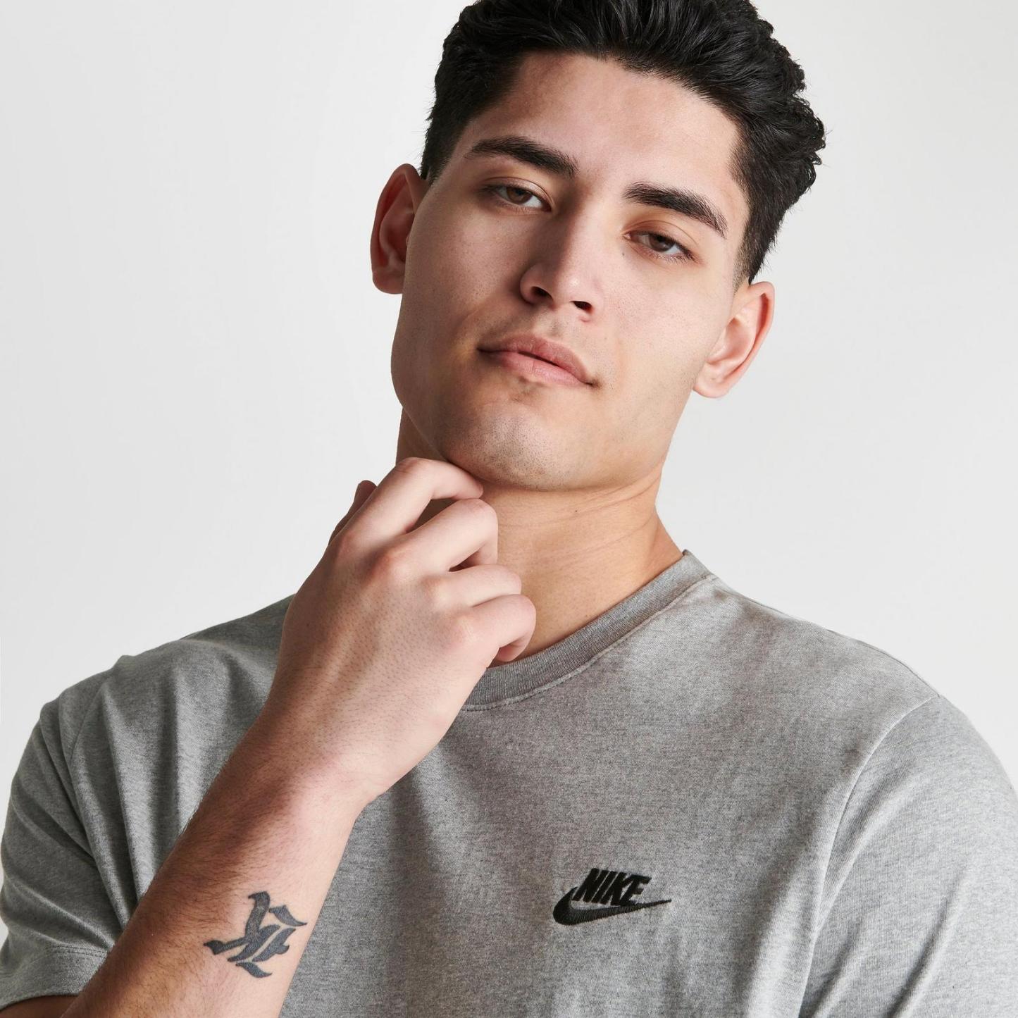Nike Sportswear Club T-Shirt - Dark Grey Heather/Black
