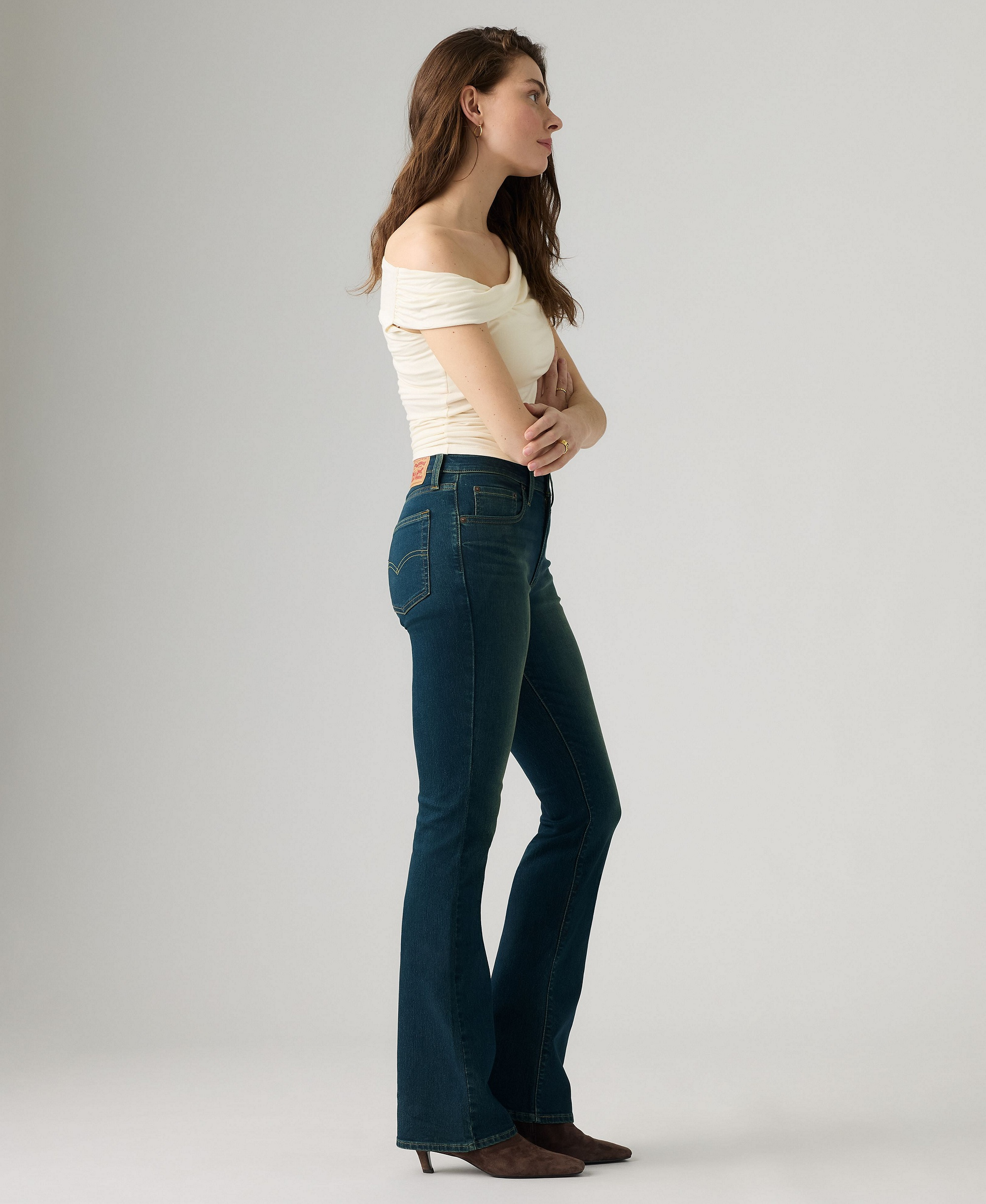 Levi's 725 High-Waist Classic Stretch Bootcut Jeans - Tint Time
