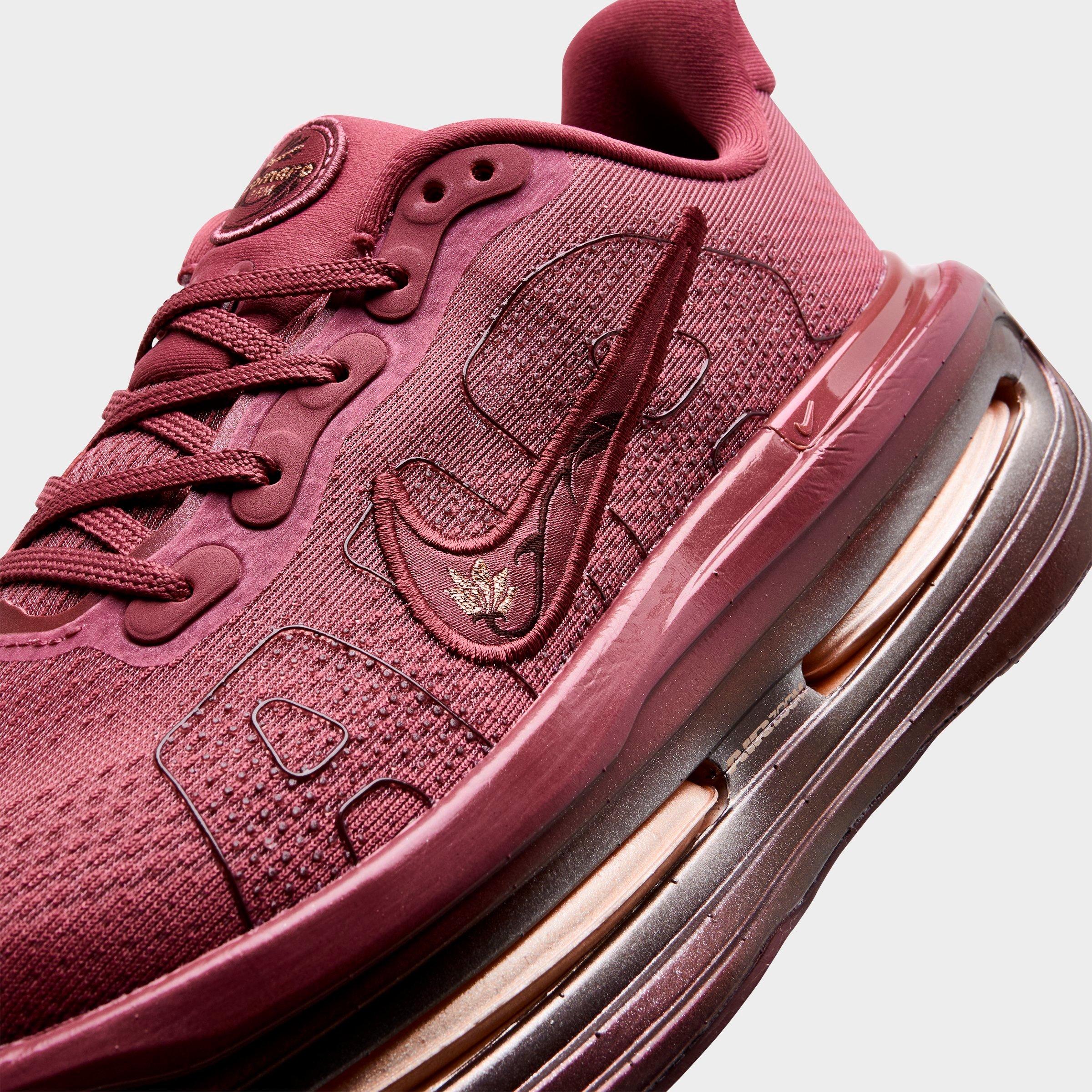 Women's Nithtke Vomero Premium Running Shoes - Pink Smoke/Metallic Red - Detail shot