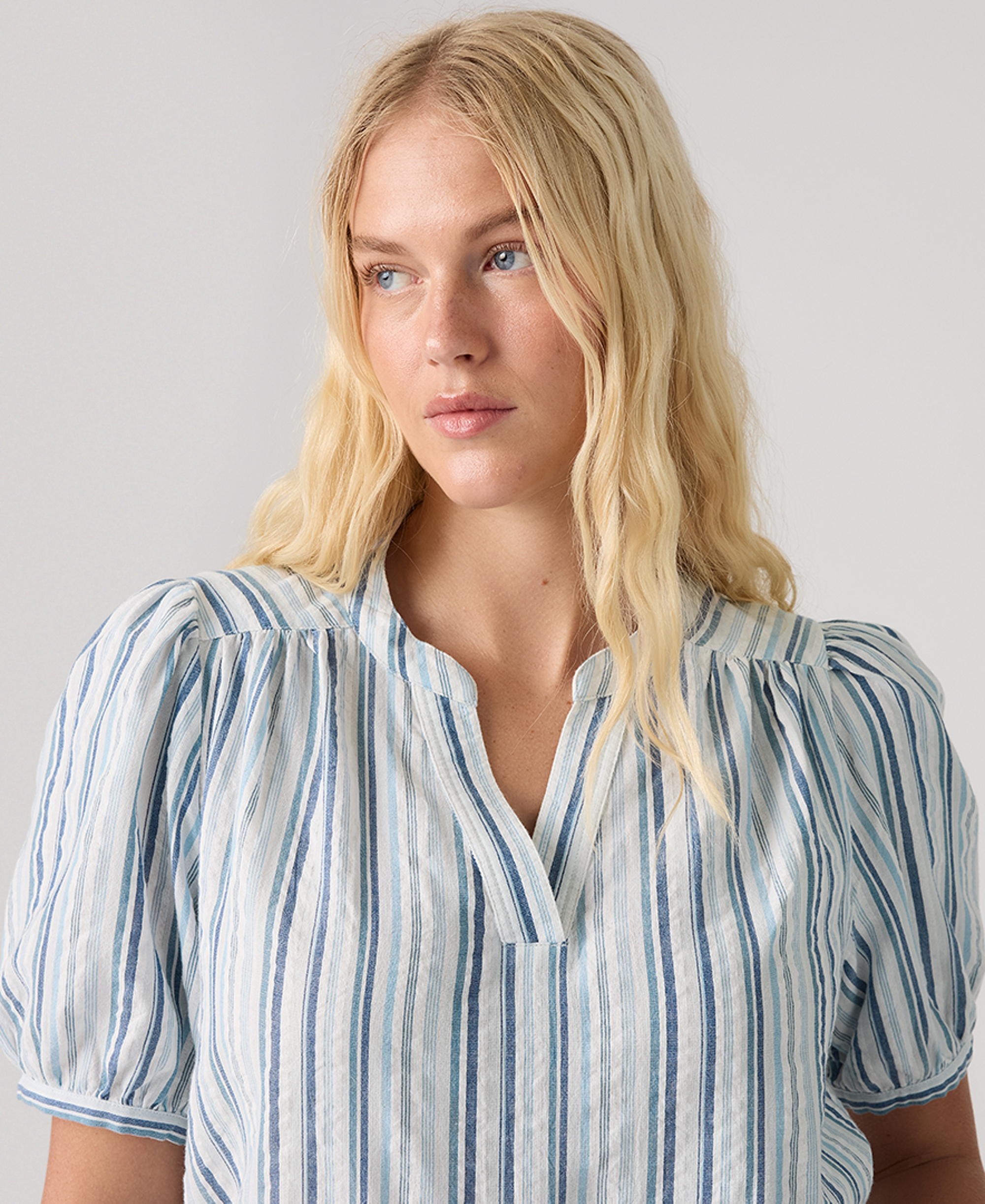 Levi's Women's Amelie Cotton Poplin Blouse - Rhonda Stripe Glacier Lak Da0a55