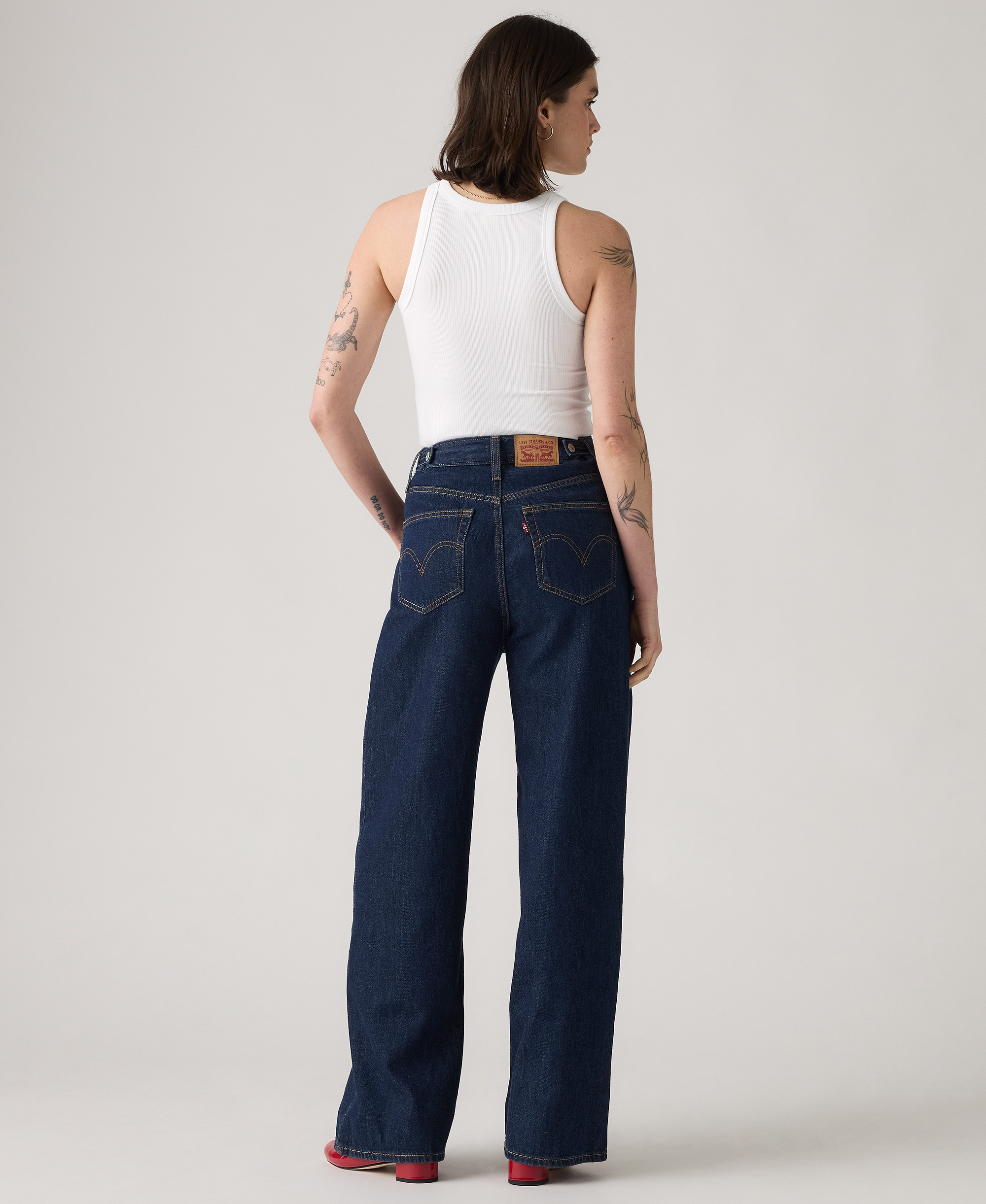 Levi's Women's Cinch-Waist Lightweight Baggy Jeans - Reign Of The Rinse