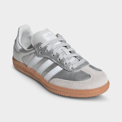 Little Kids' adidas Originals Samba OG Casual Shoes - Silver Metallic/Cloud White/Gum - Both shoes facing left