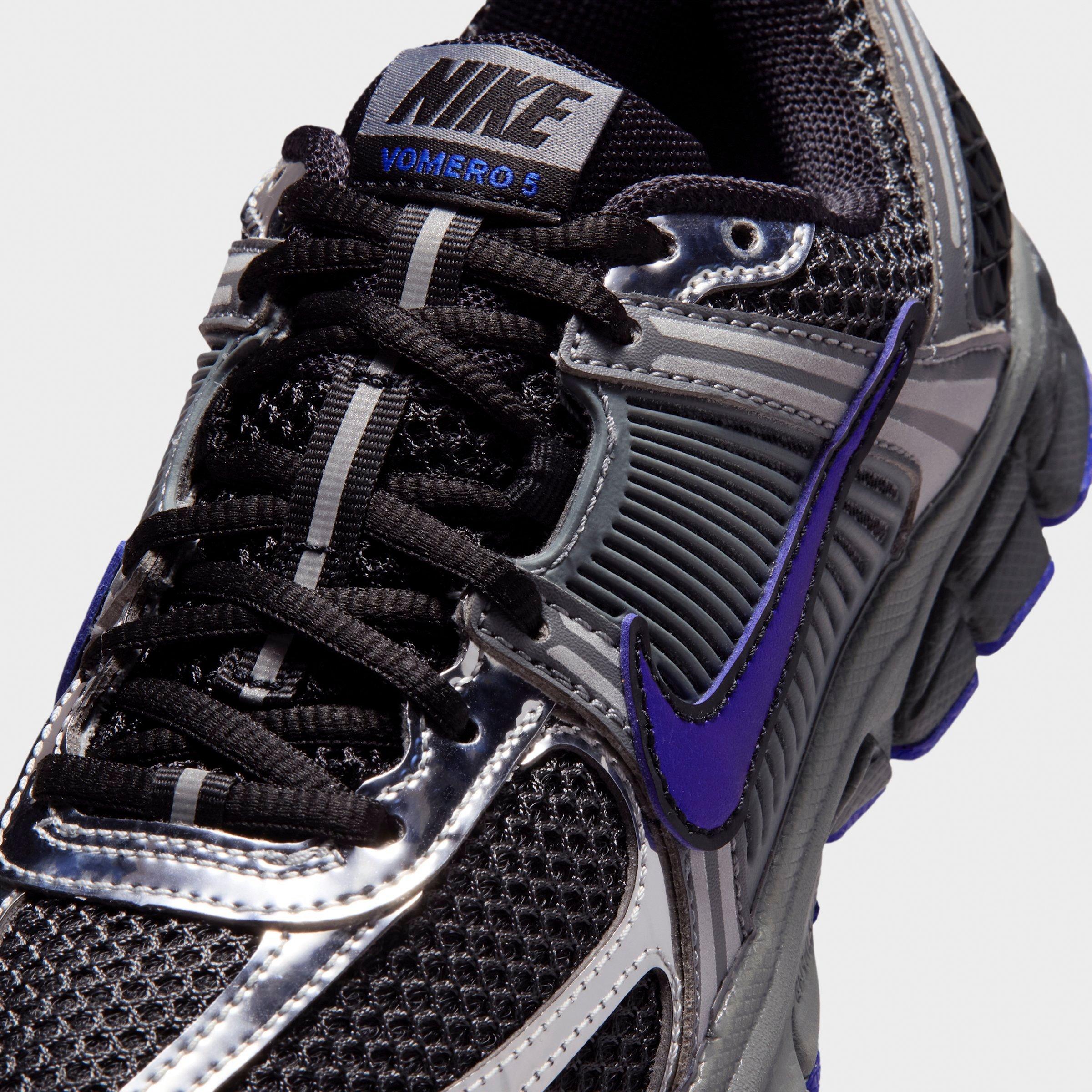 Big Kids' Nithtke Vomero 5 Casual Shoes - Part 1 - Anthracite/Smoke Grey/Metallic Silver/Hyper Royal - Detail shot