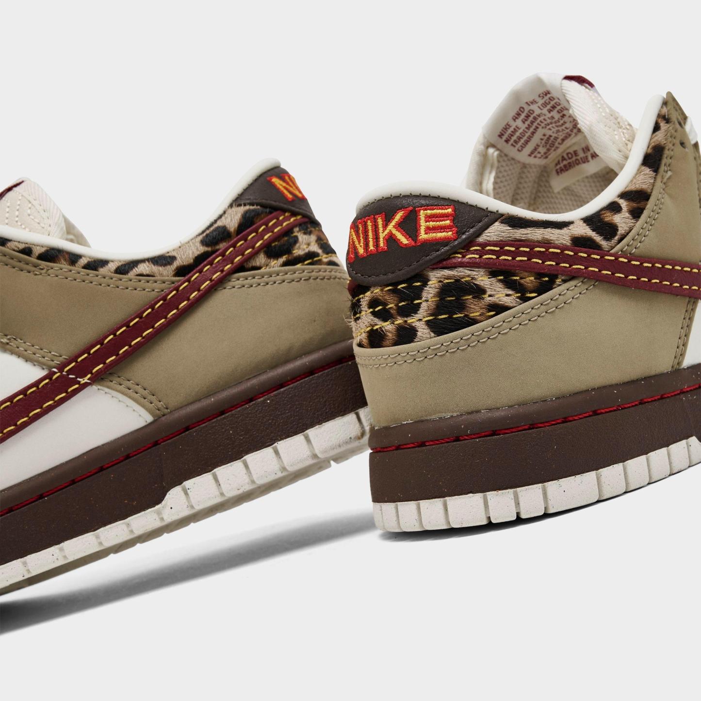 Women's Nithtke Dunk Low Casual Shoes - Khaki/Team Red/Baroque Brown/Pearl White - Detail shot