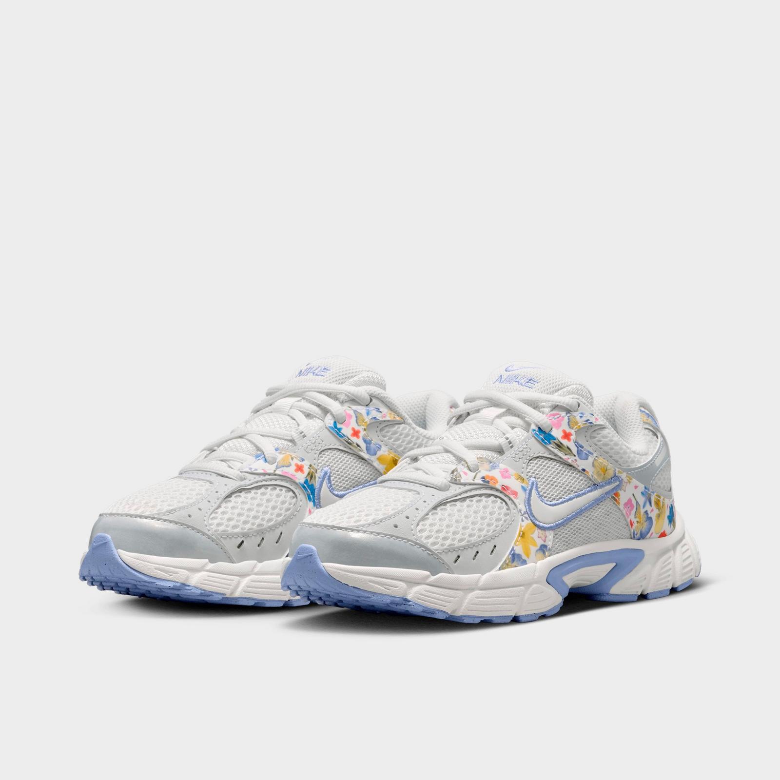 Girls' Big Kids' Nike V5 RNR Casual Shoes - Summit White/Photon Dust/Light Thistle/Summit White - Both shoes facing left