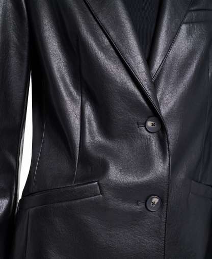 Levi's Women's Laydown Collar Single-Breasted Blazer - Black