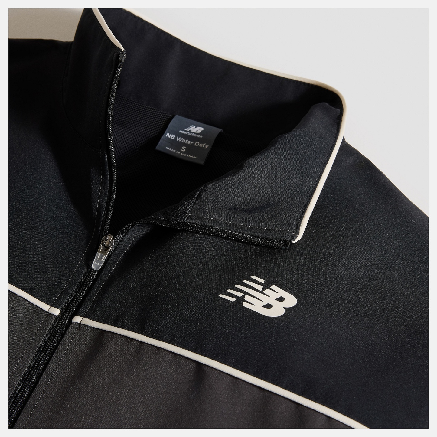 New Balance Trackside Woven Jacket, WJ6279FYBLK