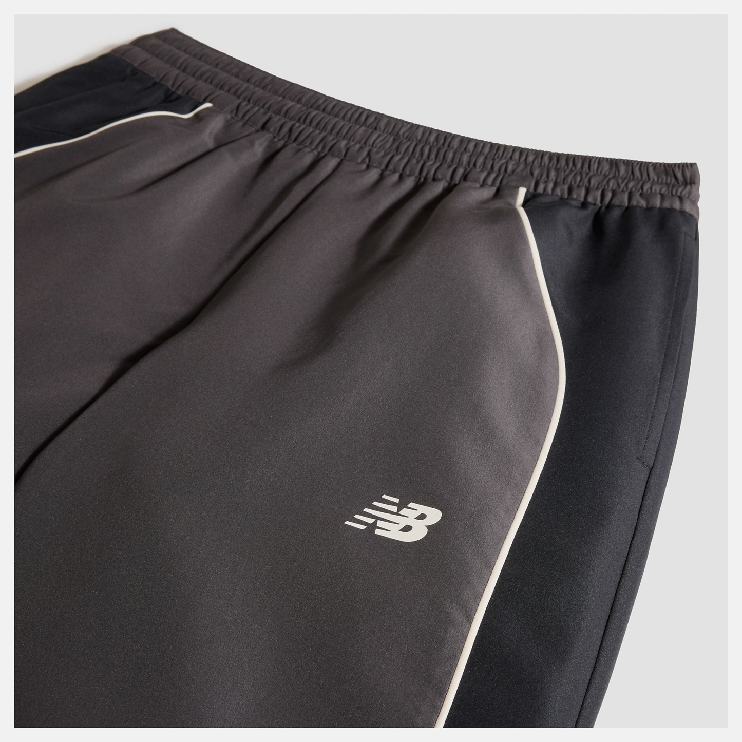 New Balance Trackside Woven Pant, WB62O9UFBLK