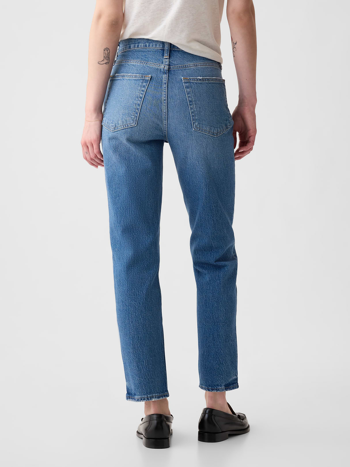 High Rise Cheeky Straight Jeans - Light indigo