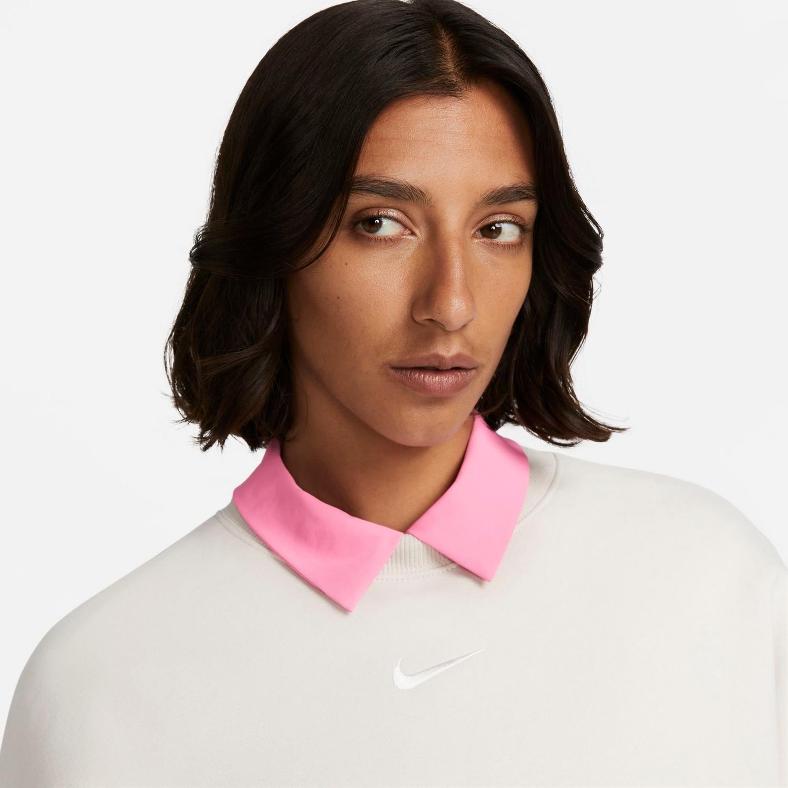 Women's Nike Sportswear Phoenix Fleece Oversized Crewneck Sweatshirt - Light Orewood Brown/Sail