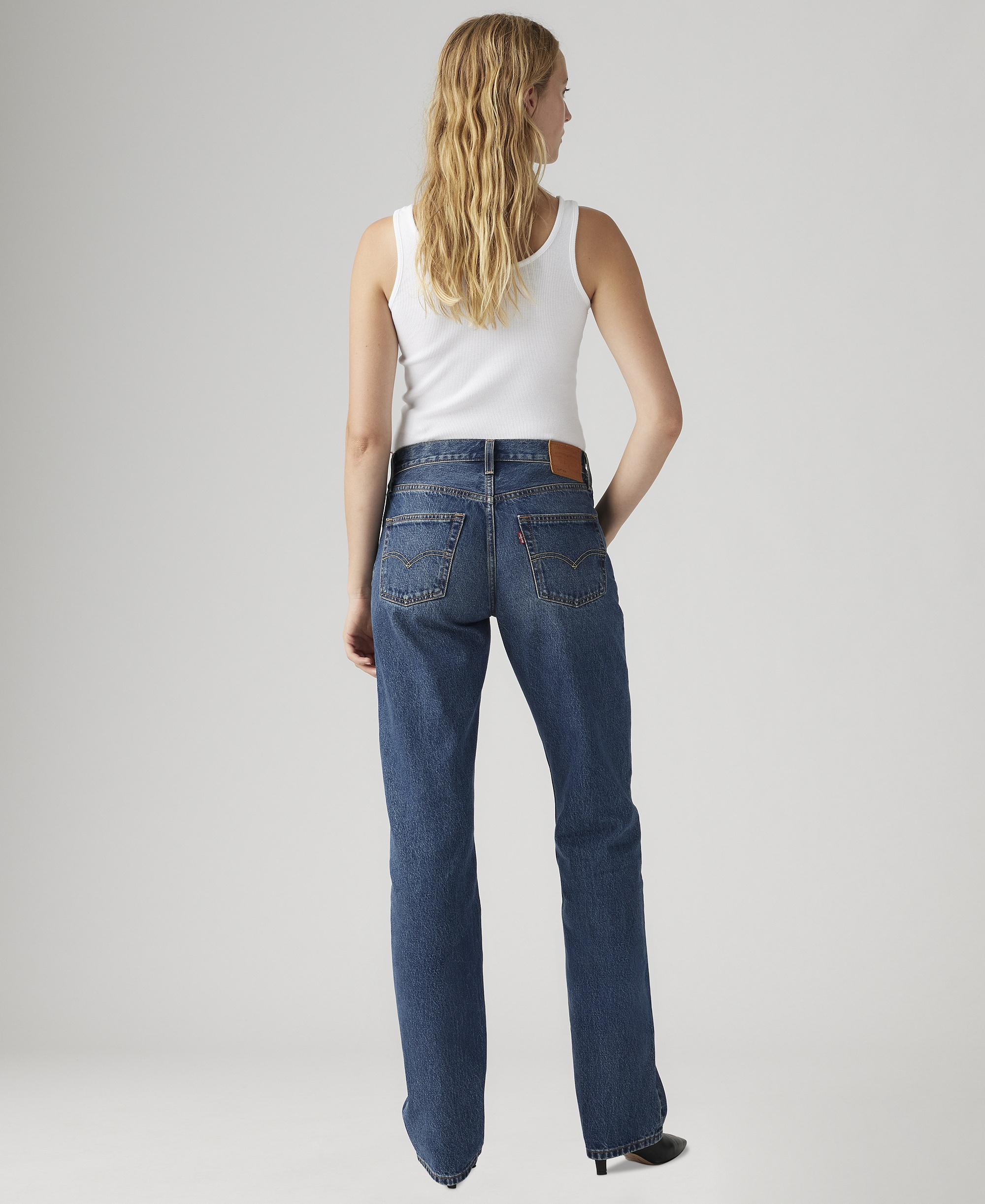 Levi's Premium Women's 501 90's Mid-Rise Straight-Fit Jeans 30" - Flash Full