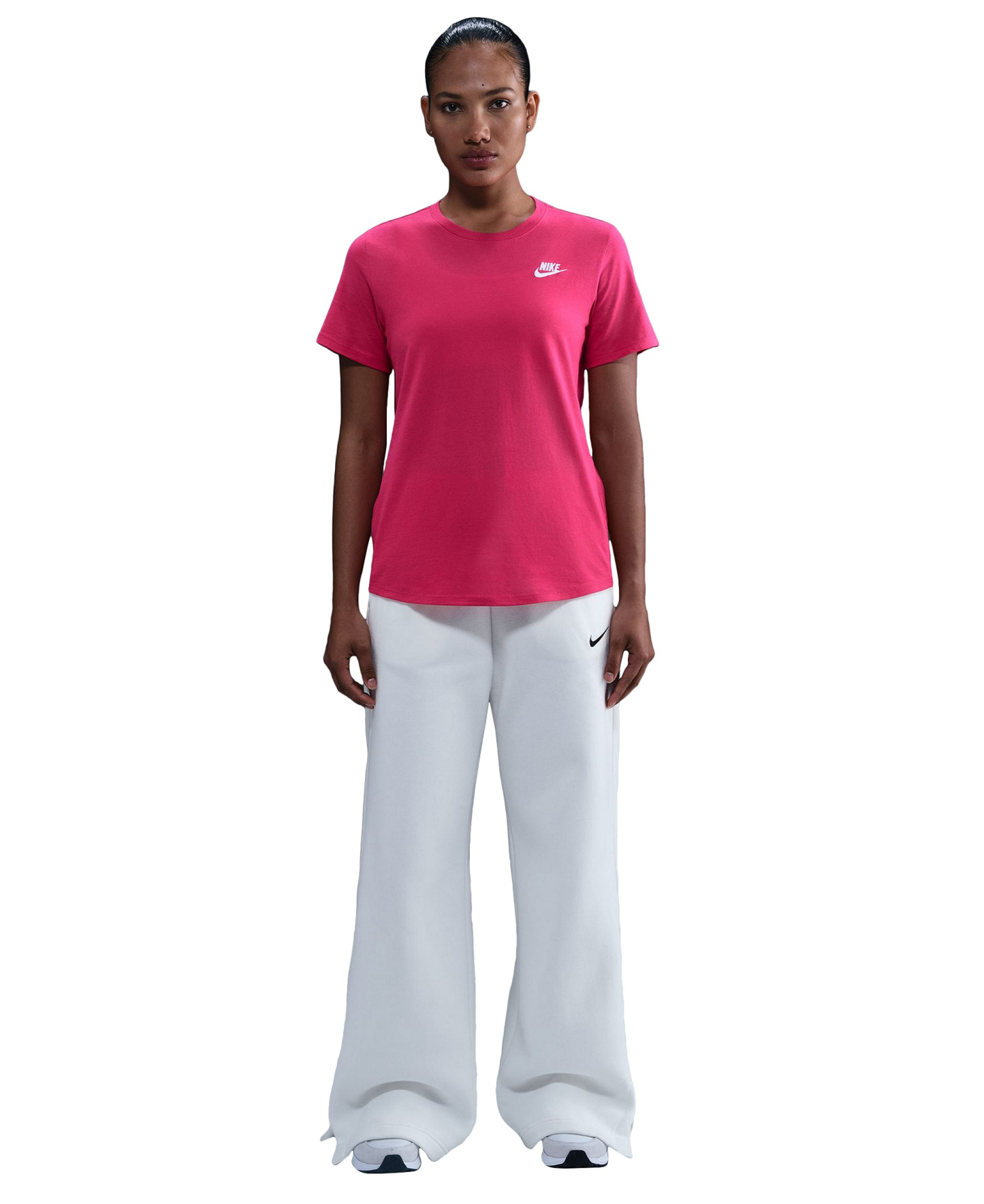 Nike Women's Sportswear Club Essentials T-Shirt