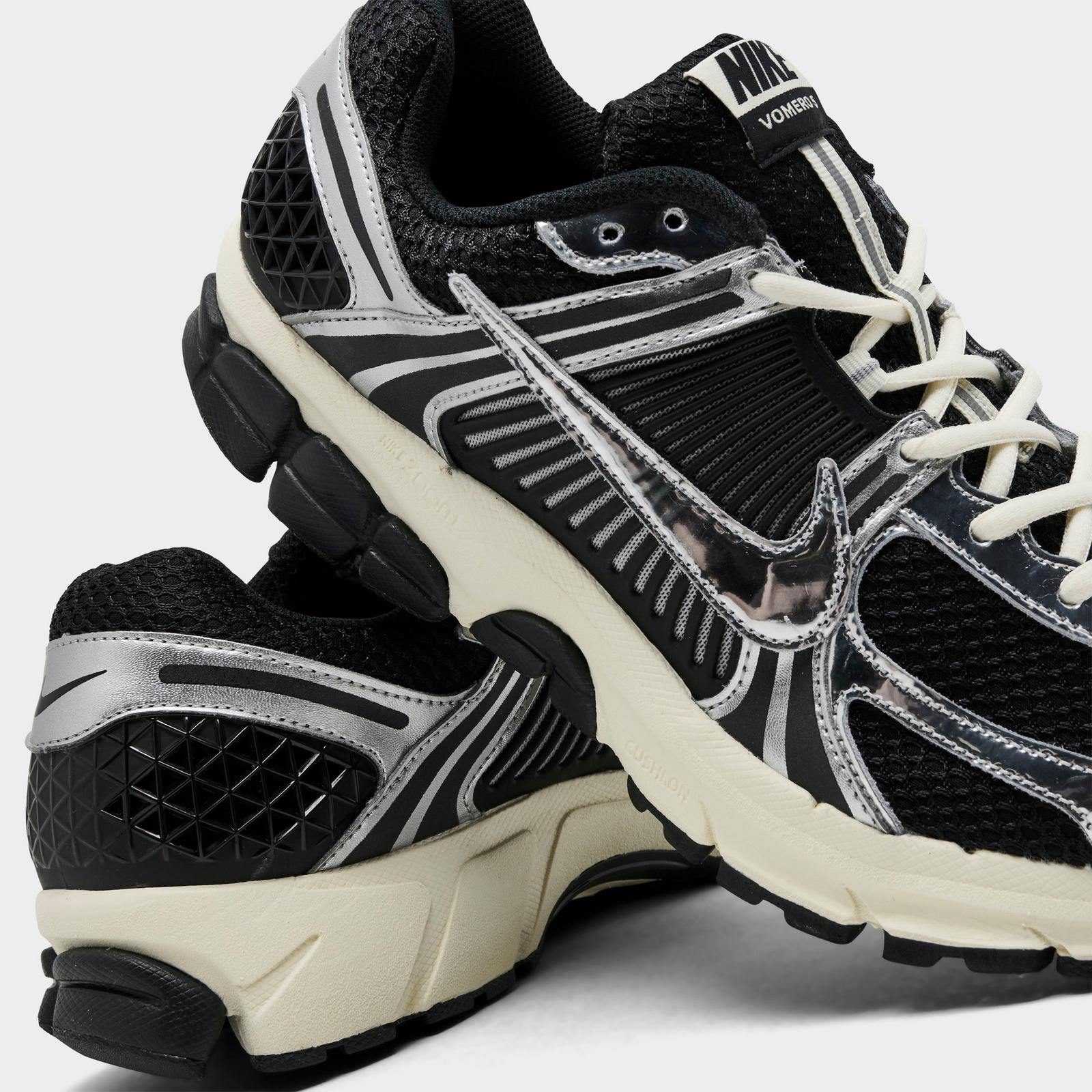 Men's Nike Zoom Vomero 5 Casual Shoes - Black/Metallic Silver/Coconut Milk/Chrome