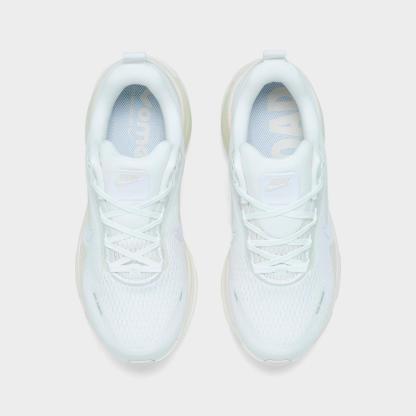 Women's Nike Vomero 18 SE Running Shoes - Summit White/White/Chalk/Seaglass