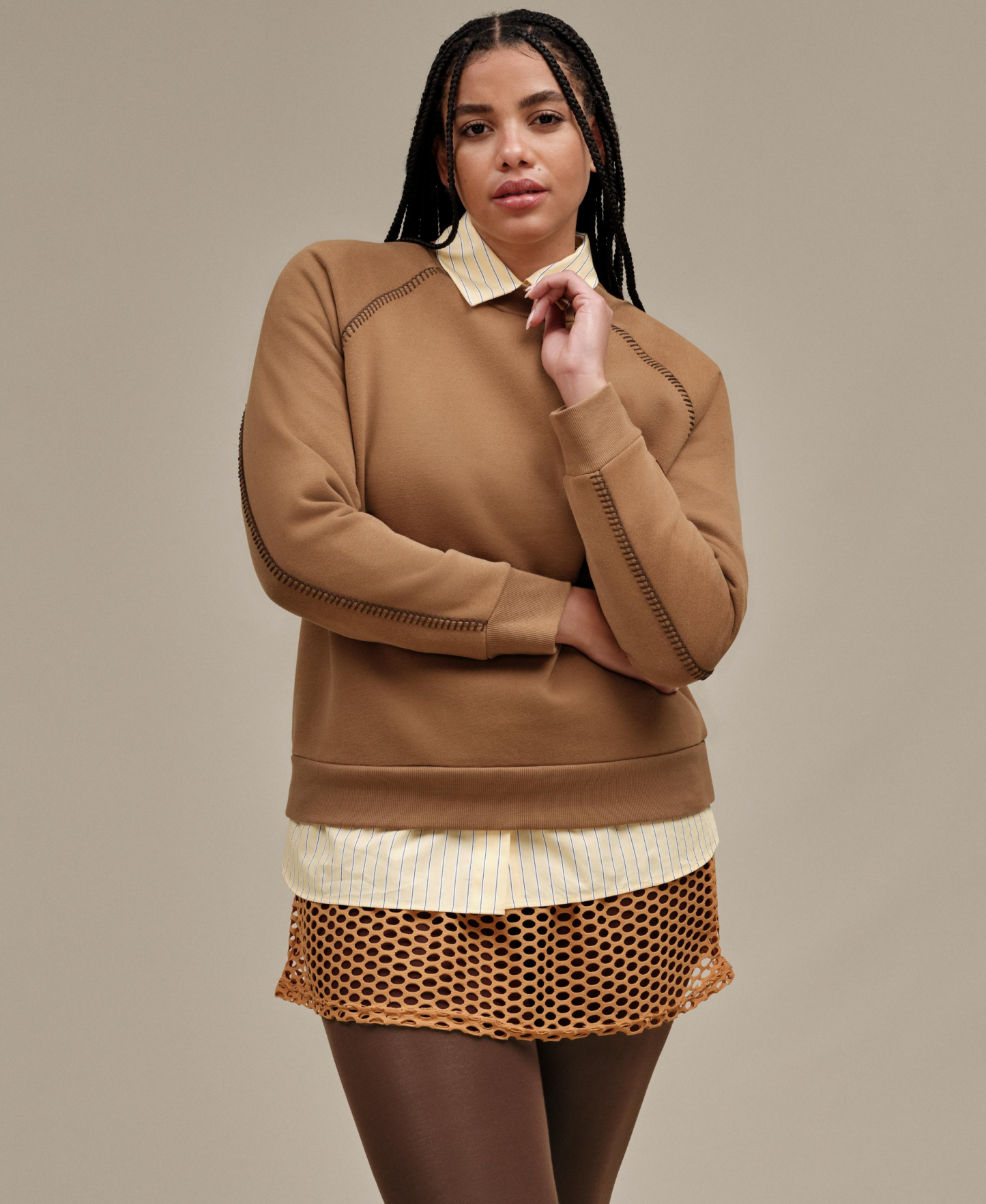 UGG Women's Classic Crewneck - Chestnut.