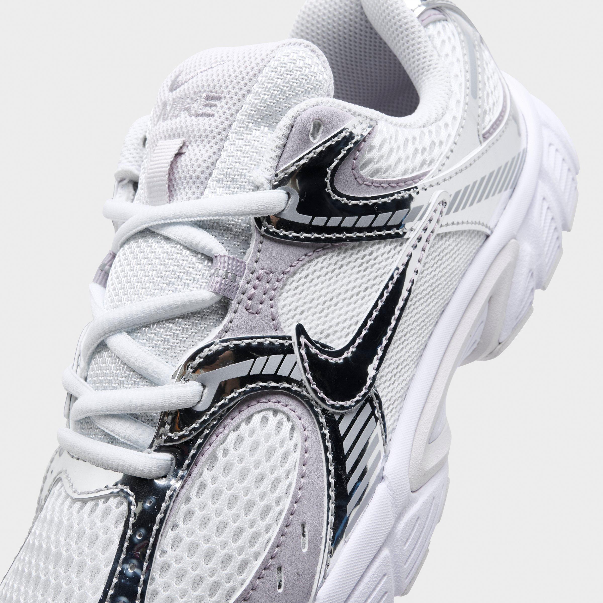 Big Kids' Nithtke V5 RNR Casual Shoes - Off White/Metallic Silver/Vast Grey - Detail shot