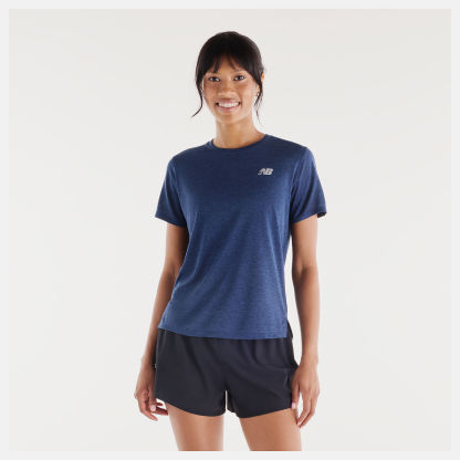 Jillian is wearing size S and is 5'8"/173cm. Chest: 33.5"/85cm, Waist: 26.5"/67.5cm, Hips: 37.5"/95.25cm