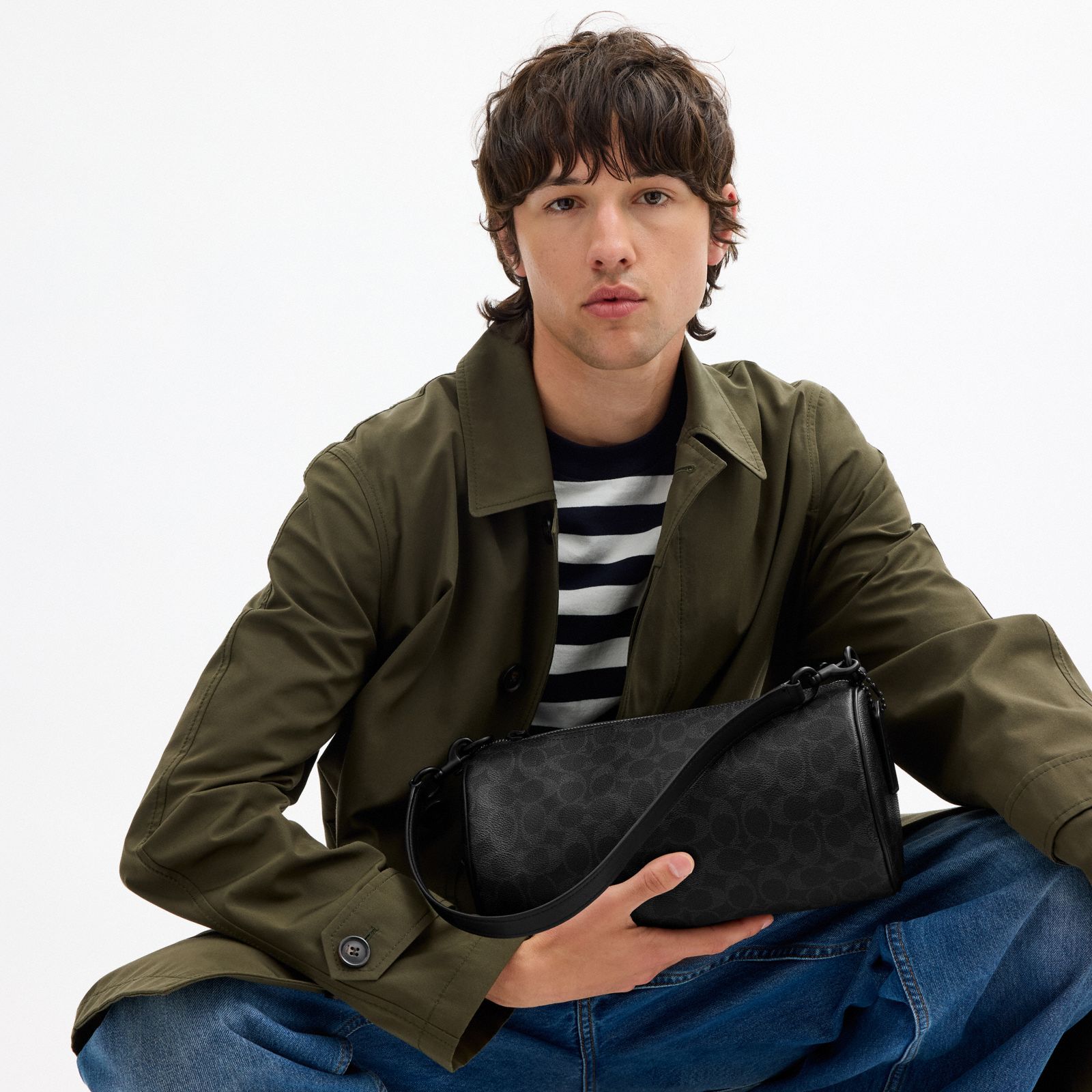 Andre Barrel Bag 30 In Signature Canvas - Matte Black/Black Signature - view 3