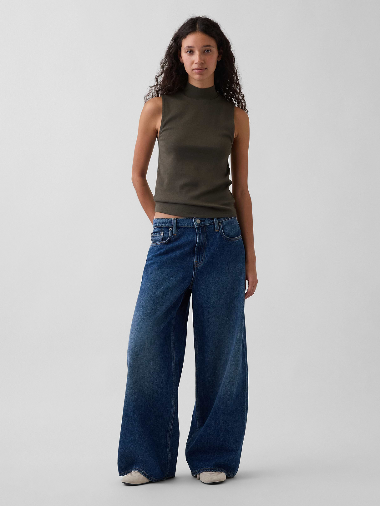 Modern Mockneck Tank Top - Bamboo green