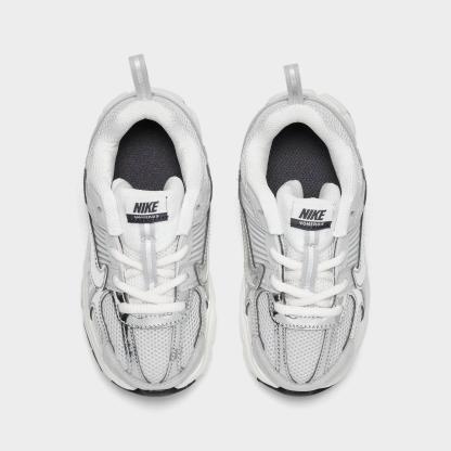 Kids' Toddler Nithtke Vomero 5 Casual Shoes - Photon Dust/Gridiron/Chrome - Top view