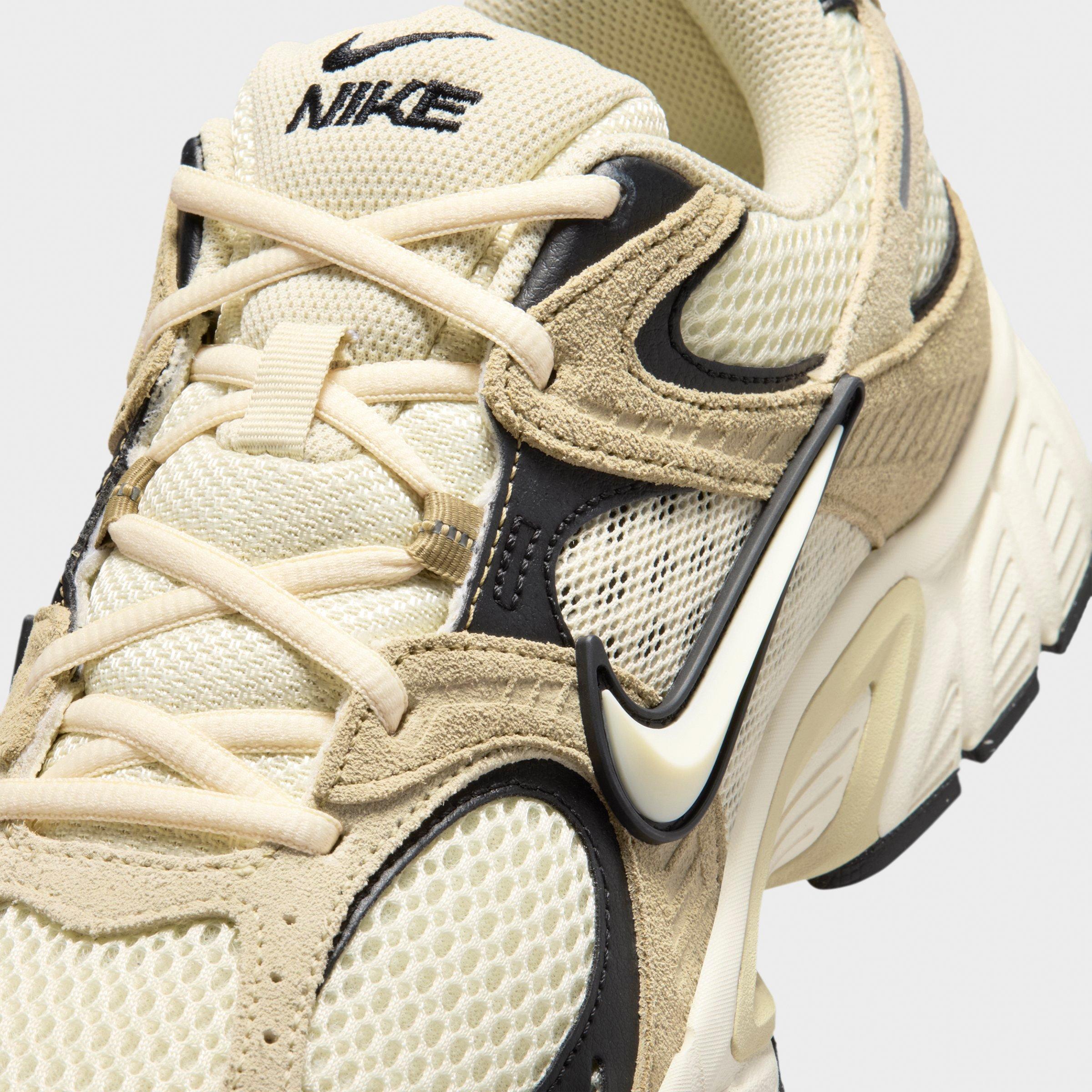 Men's Nithtke V5 RNR Suede Casual Shoes - Coconut Milk/Light Khaki/Parachute Beige/Coconut Milk - Detail shot