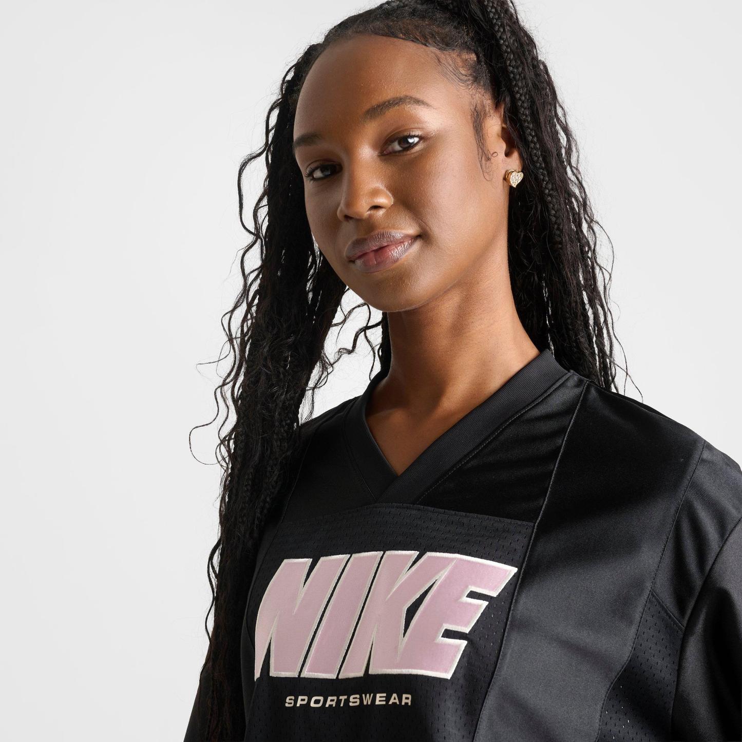 Women's Nithtke Sportswear Oversized Short-Sleeve Graphic Jersey - Black/Pink Foam