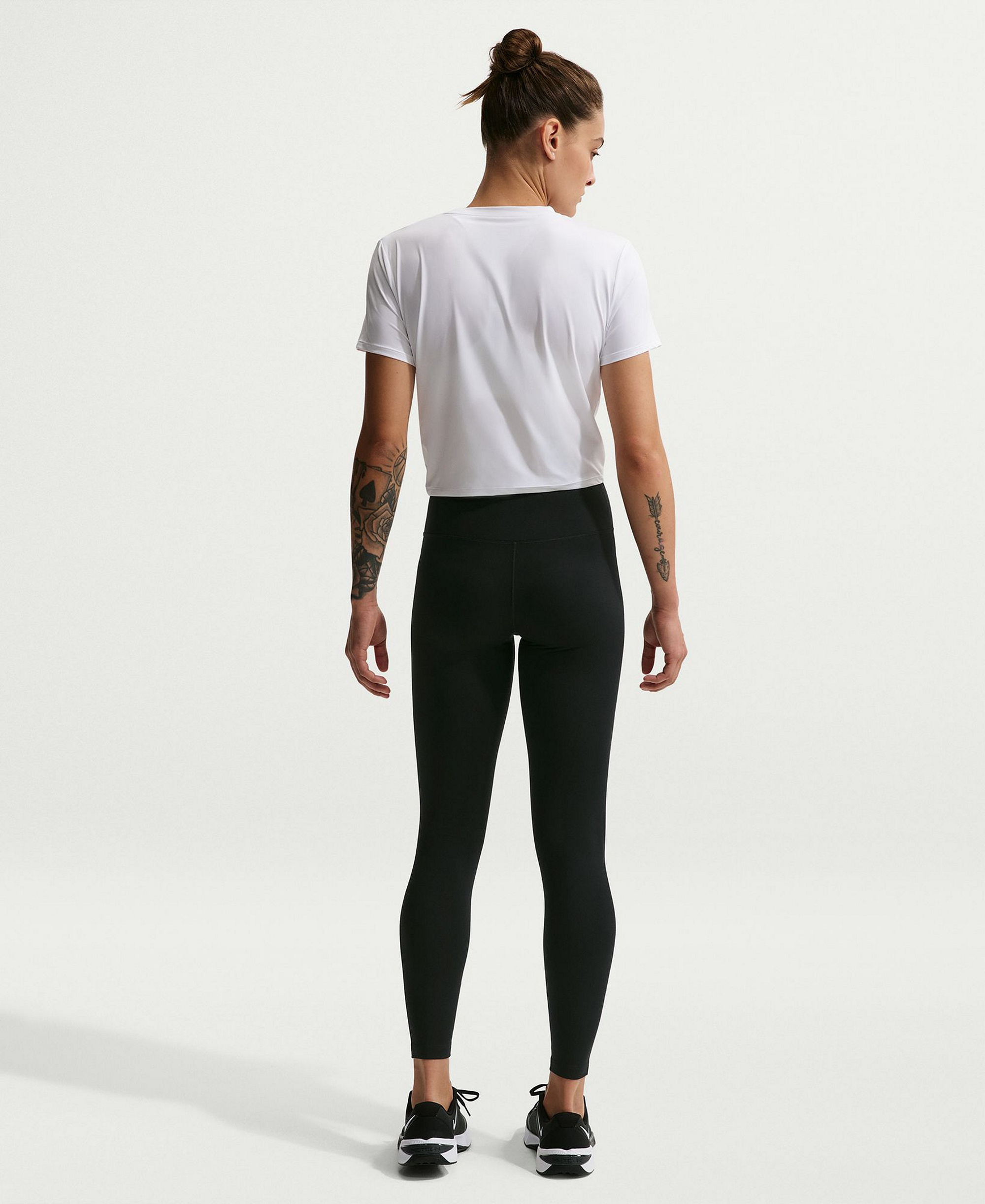 Nike Women's Seamless Front High-Waisted Leggings - Black/White