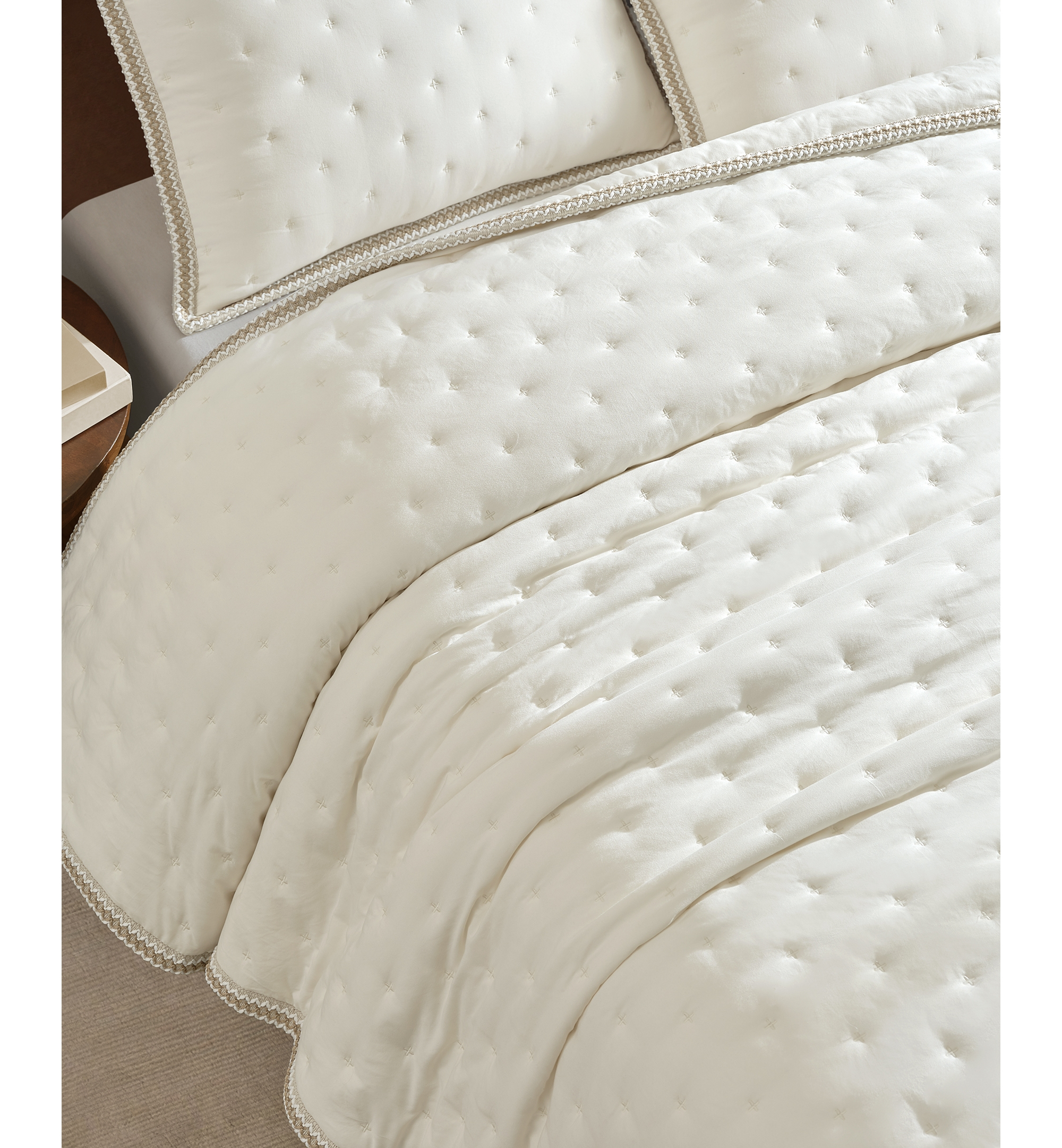 UGG® Devon UGG Braid Quilt Sets - Snow