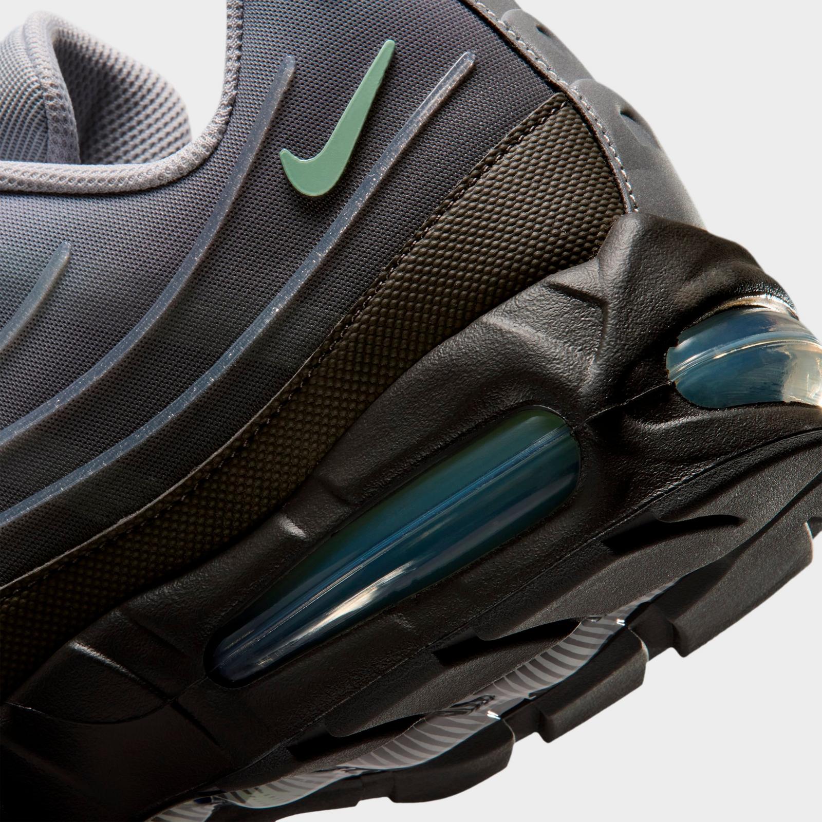 Men's Nike Air Max 95 Big Bubble Casual Shoes - Medium Ash/Wolf Grey/Metallic Silver/Steam (IH7853-200)