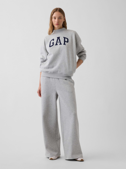 VintageSoft Oversized Mockneck Logo Sweatshirt - New heather grey