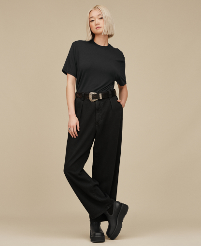 UGG Women's Amarys Relaxed Crewneck T-Shirt - Black