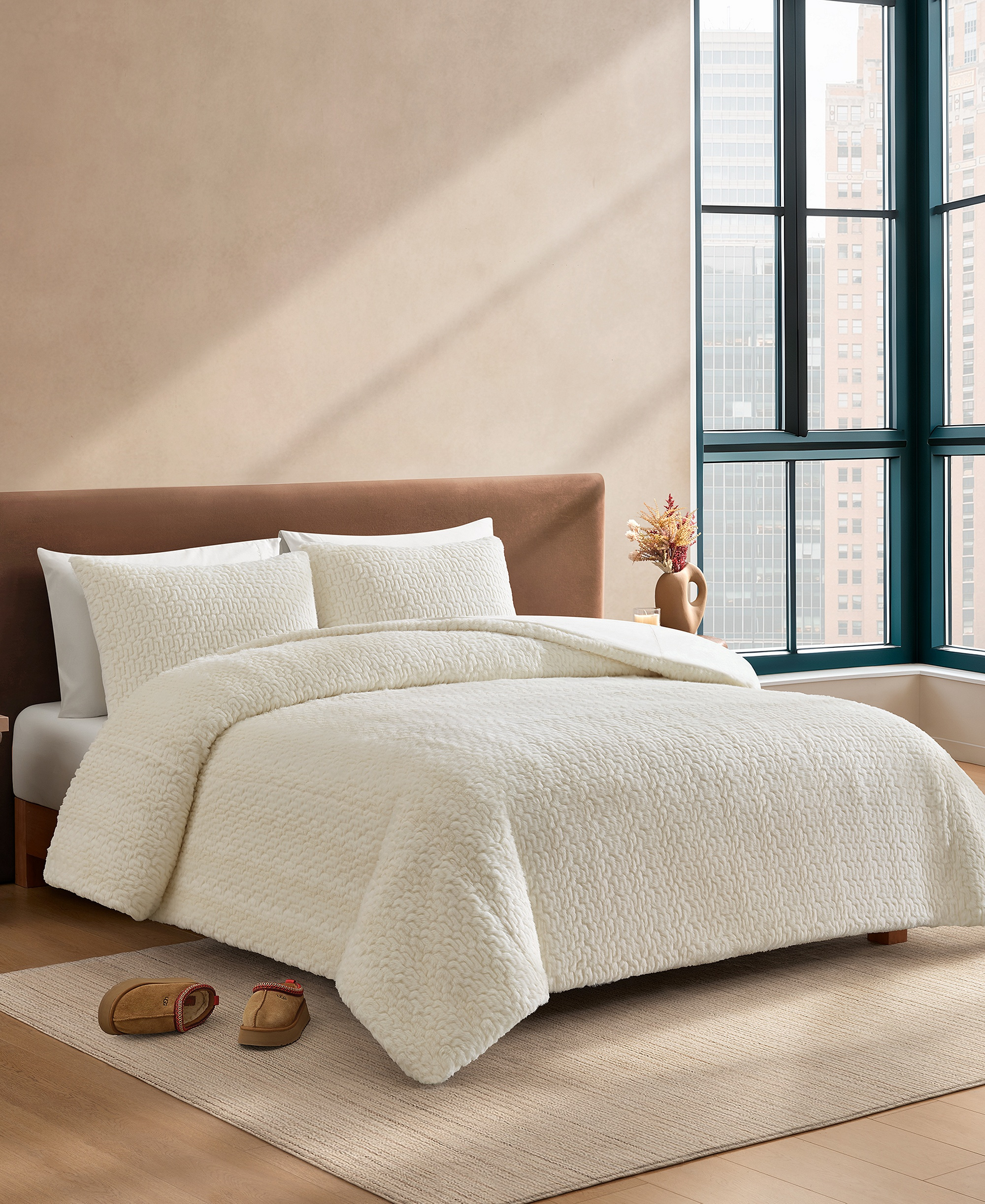UGG® Lida Faux Fur 2-Piece Comforter Set, Twin/Twin XL - Snow