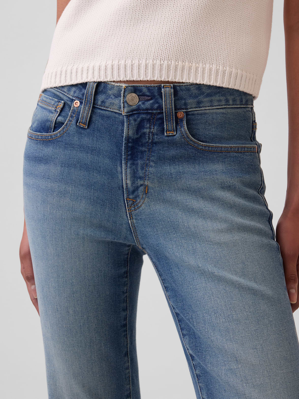 Low Rise Long & Lean Crop Jeans - Medium indigo