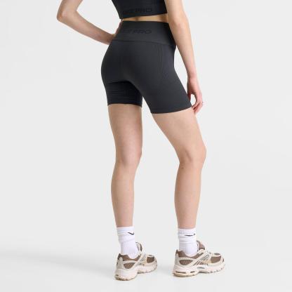 Women's Nike Pro Seamless Dri-FIT High-Waisted 5" Biker Shorts - Dark Smoke Grey
