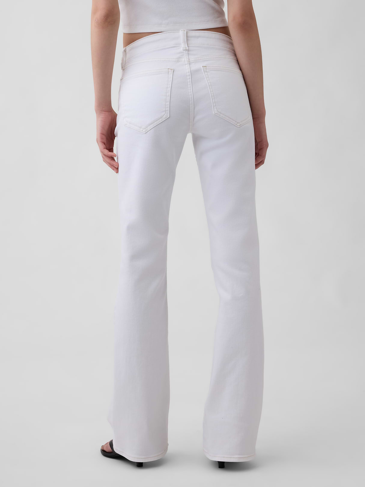 Low Rise Long & Lean Split-Hem Jeans - White