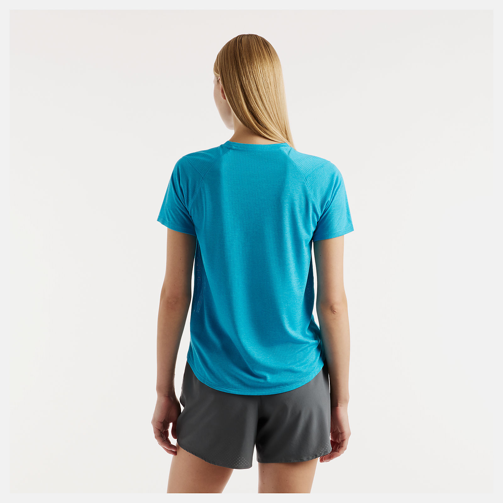 Karoliina V is wearing size S and is 178 cm. Chest: 82 cm, Waist: 65 cm, Hips: 91.5 cm